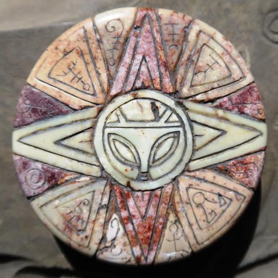 Engraved disc