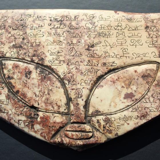 Glyph tablet